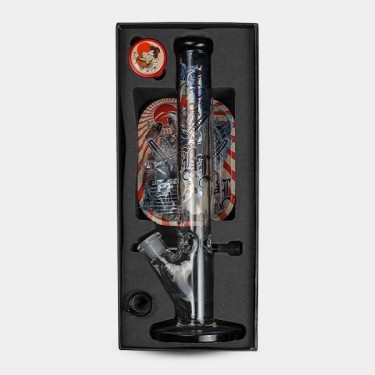 Bong with Ronin and Geisha Black Leaf case - GB The Green Brand