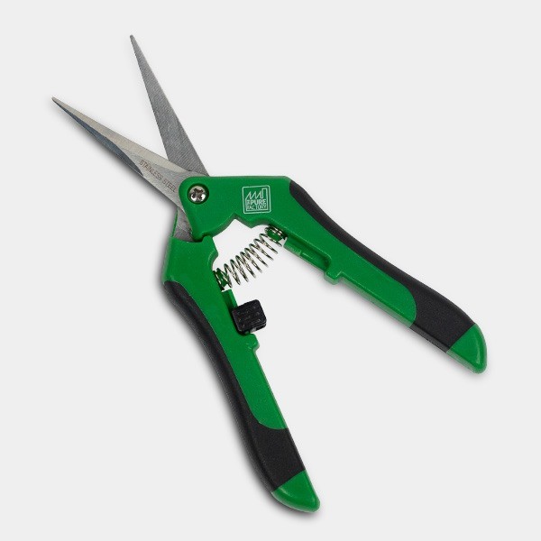 Round point scissors for easy trimming - GB