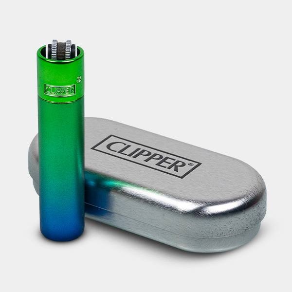 Sturdy Peacock Clipper Lighter - GB The Green Brand