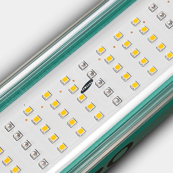 GB Lighting Under Canopy 120W PRO LED detail LEDs