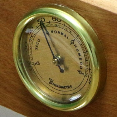 00 Box Medium Curing Case with a screen - GB