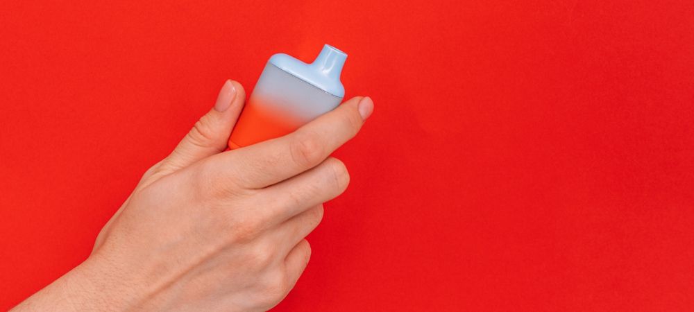 hand holding a vaporizer as an example of the best value for money vaporizer